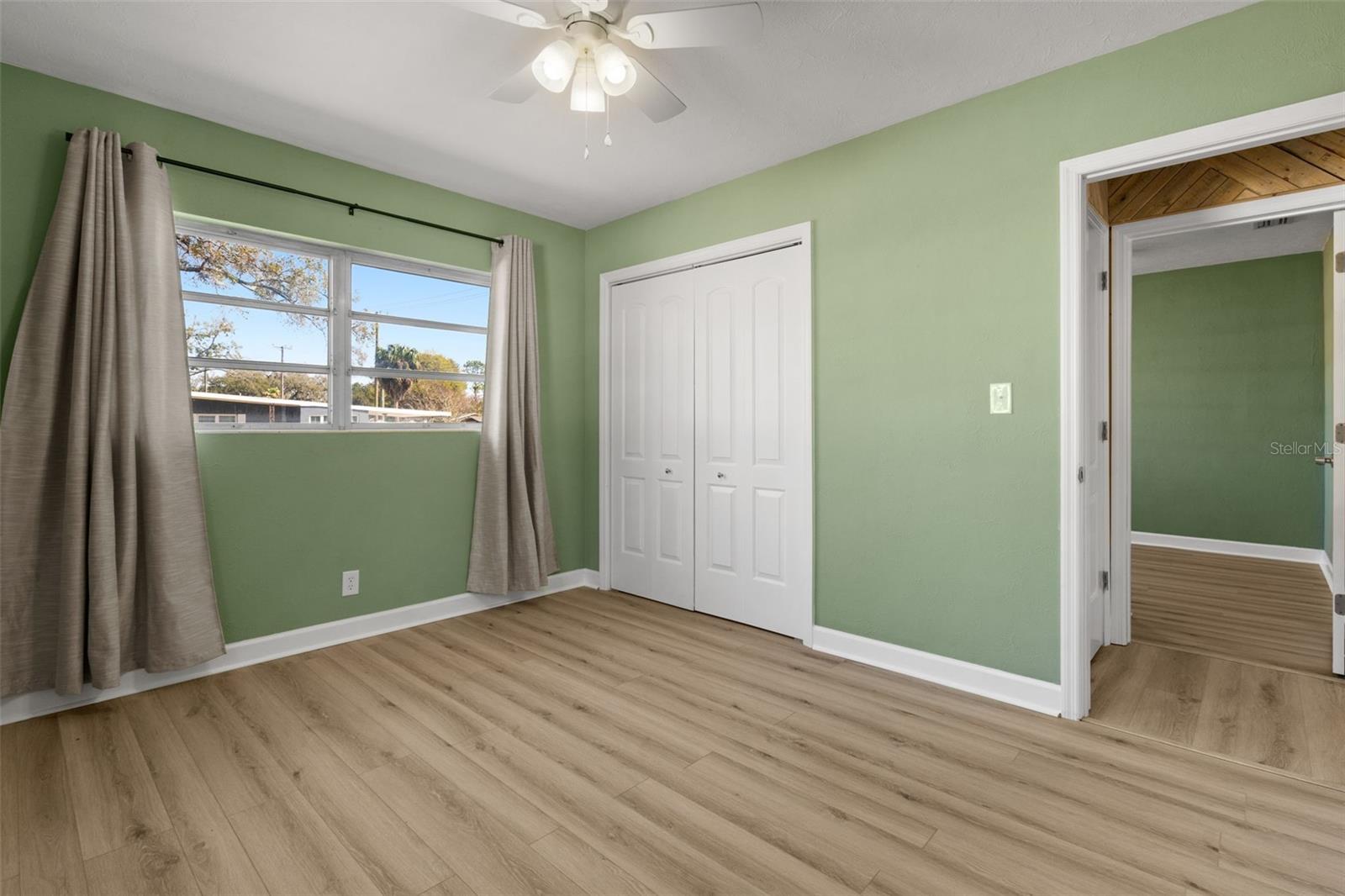 Image 26 of 47 For 1831 Meadowbrook Avenue