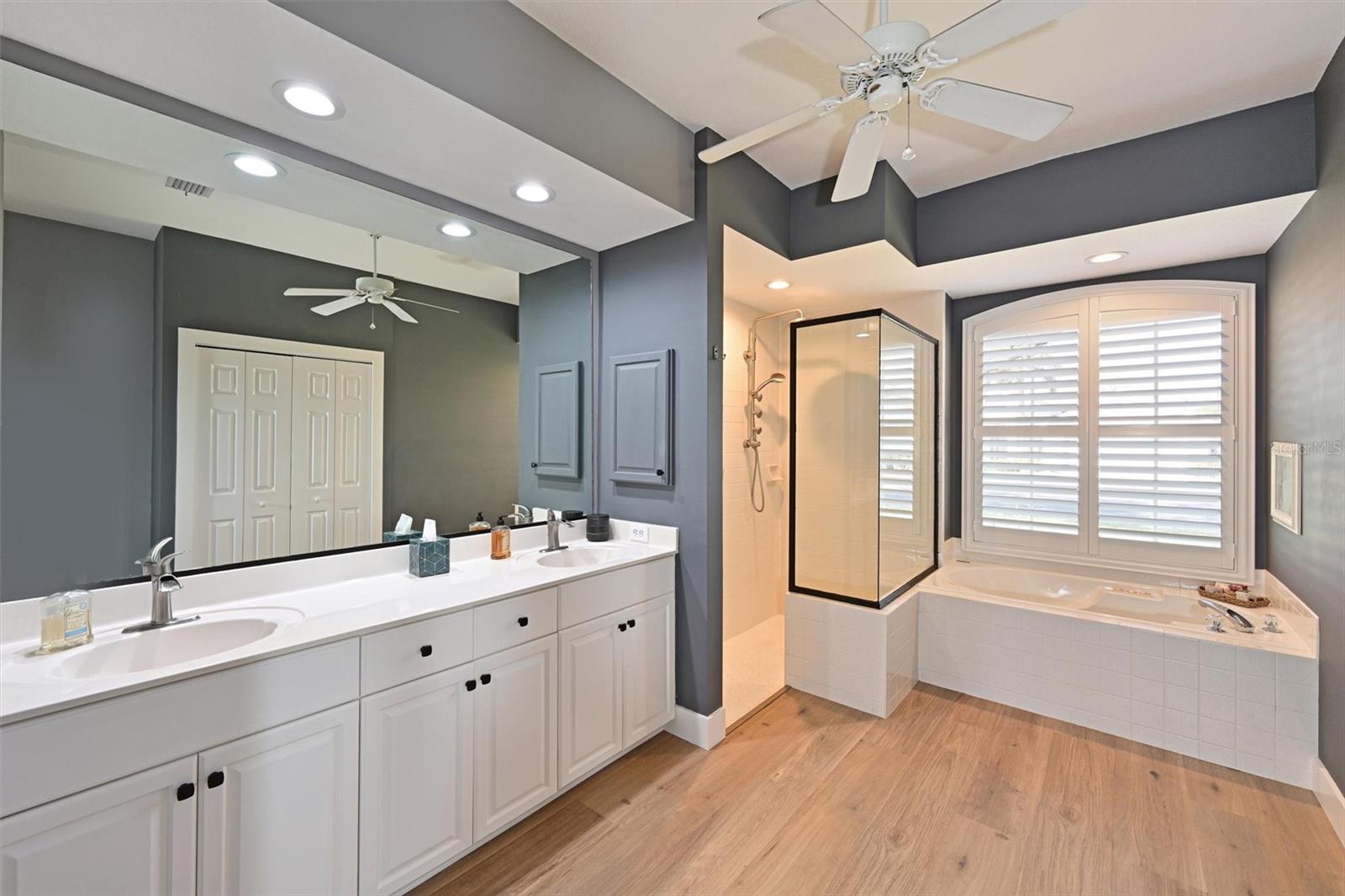 Image 16 of 50 For 12246 Clubhouse Drive