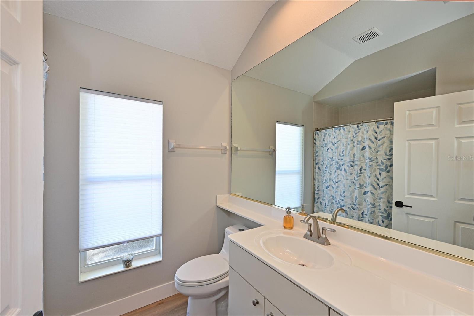 Image 21 of 50 For 12246 Clubhouse Drive