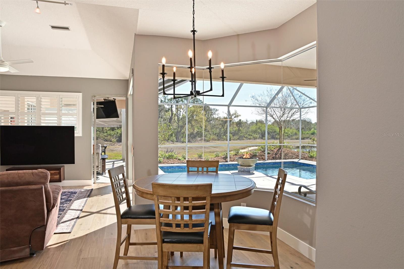 Image 6 of 50 For 12246 Clubhouse Drive