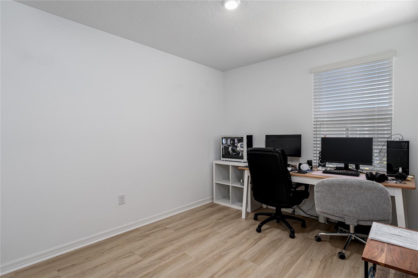 Image 17 of 28 For 6011 Whetstone Court