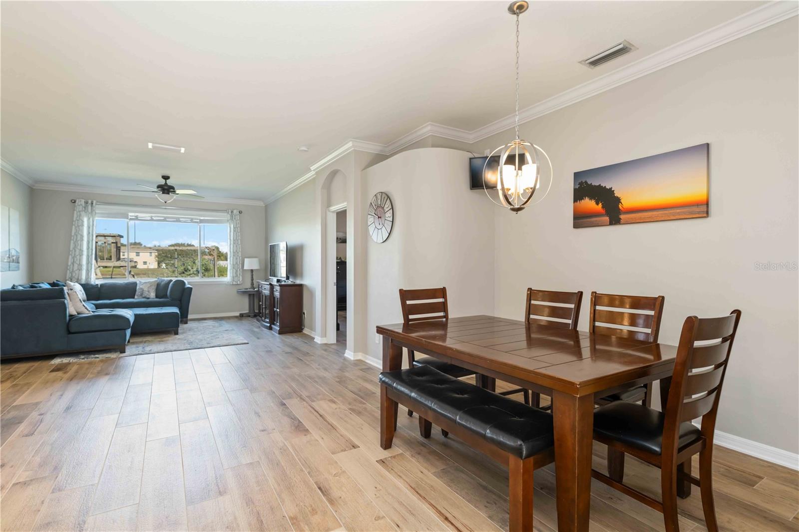 Image 10 of 25 For 5220 Lakehurst Court