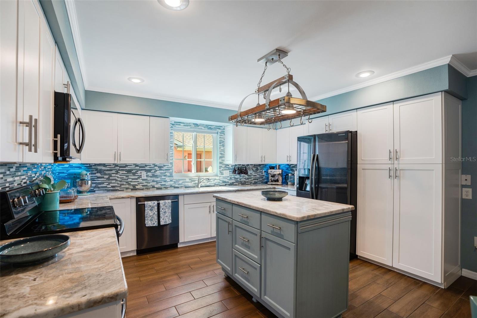 Image 13 of 37 For 3196 Crystal Lakes Court