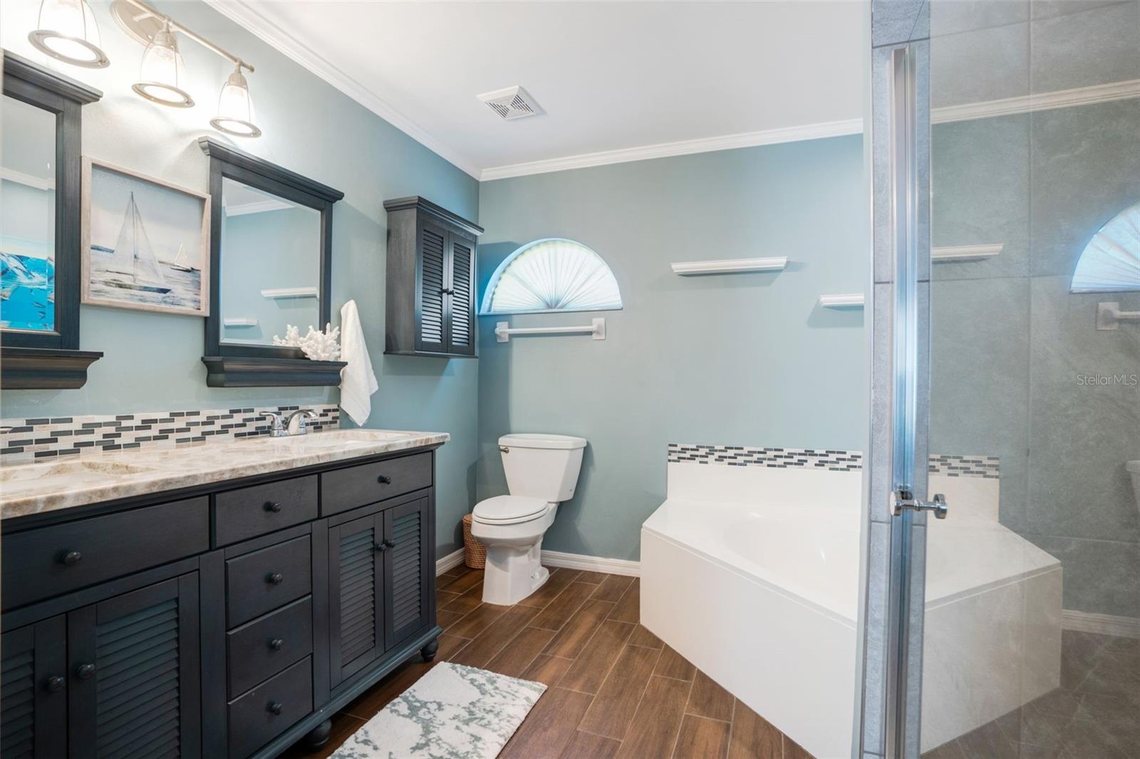 Image 19 of 37 For 3196 Crystal Lakes Court