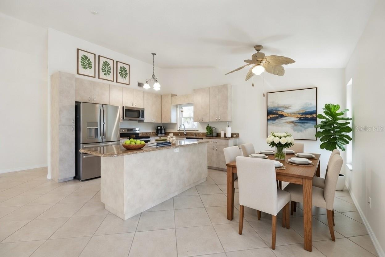 Image 4 of 17 For 7135 Queen Palm Circle