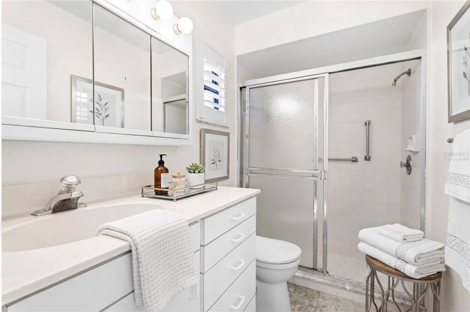 Image 15 of 22 For 6204 Heritage Lane