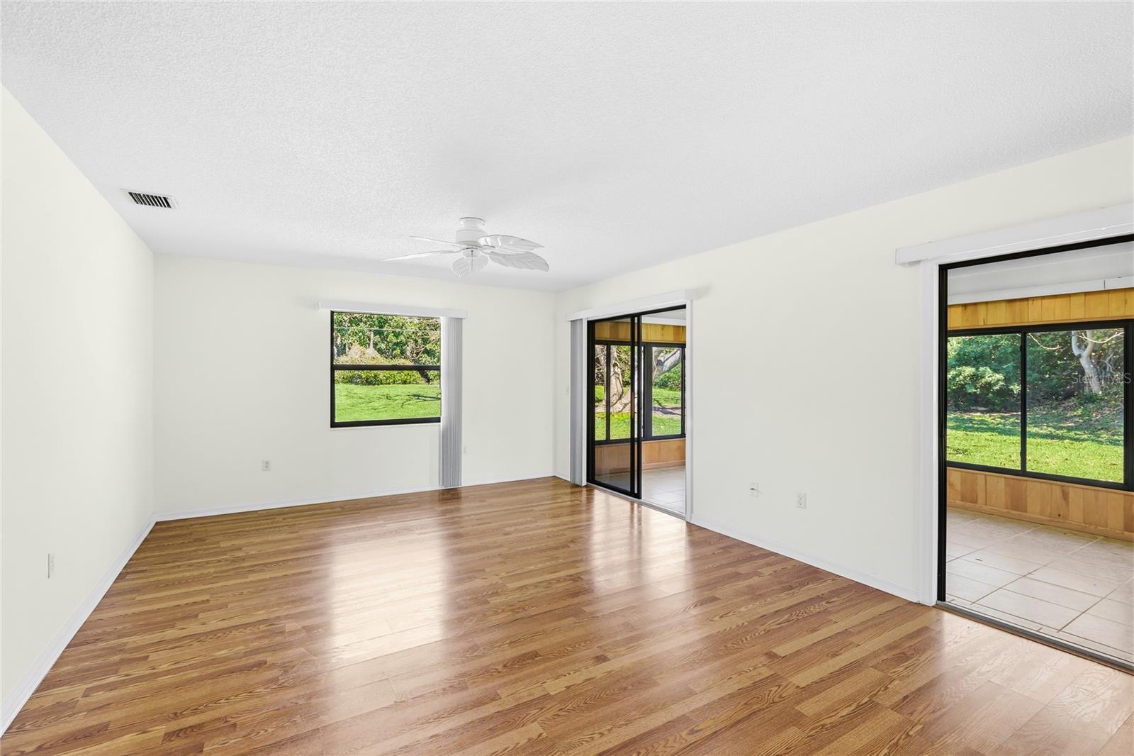 Image 6 of 22 For 6204 Heritage Lane