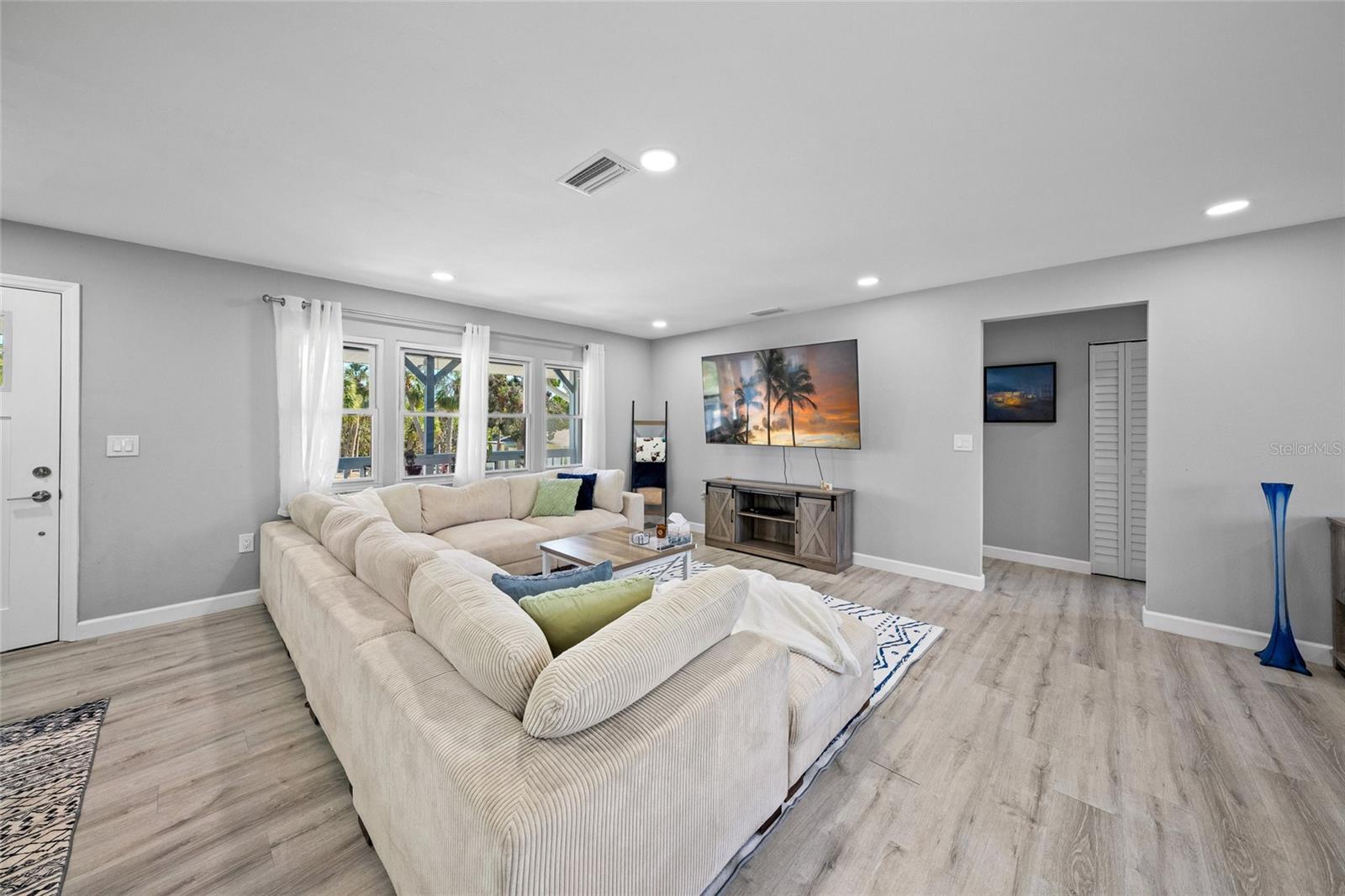 Image 6 of 34 For 691 Gulf Bay Road