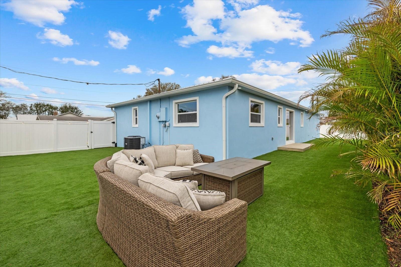 Image 22 of 29 For 912 21st Avenue W