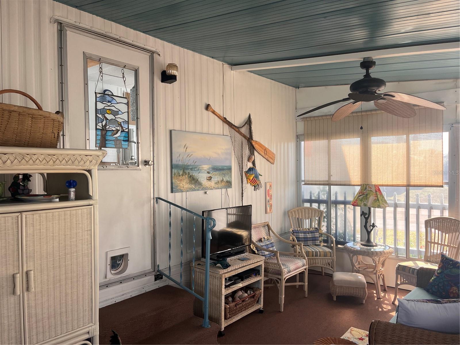 Image 4 of 14 For 5316 53rd Avenue E H12