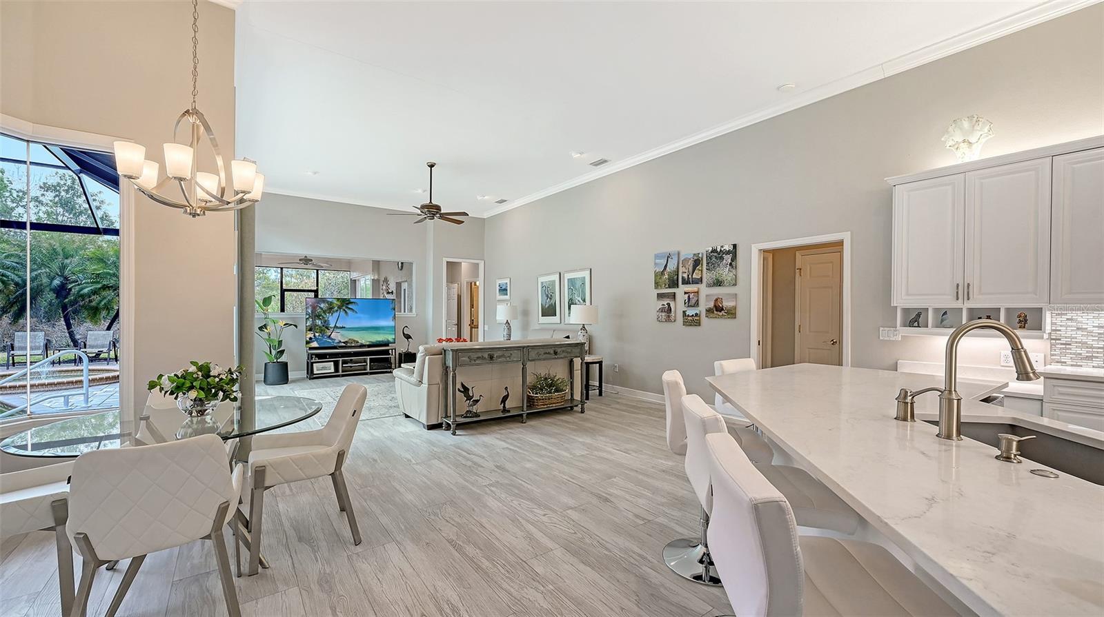 Image 10 of 53 For 7310 Chatsworth Court