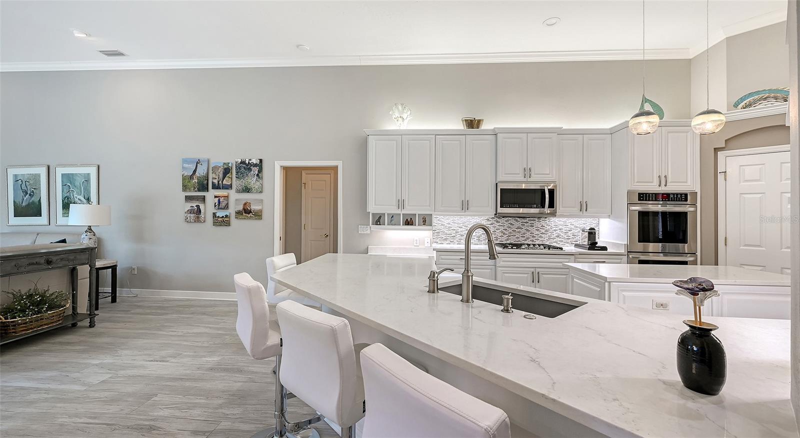 Image 14 of 53 For 7310 Chatsworth Court