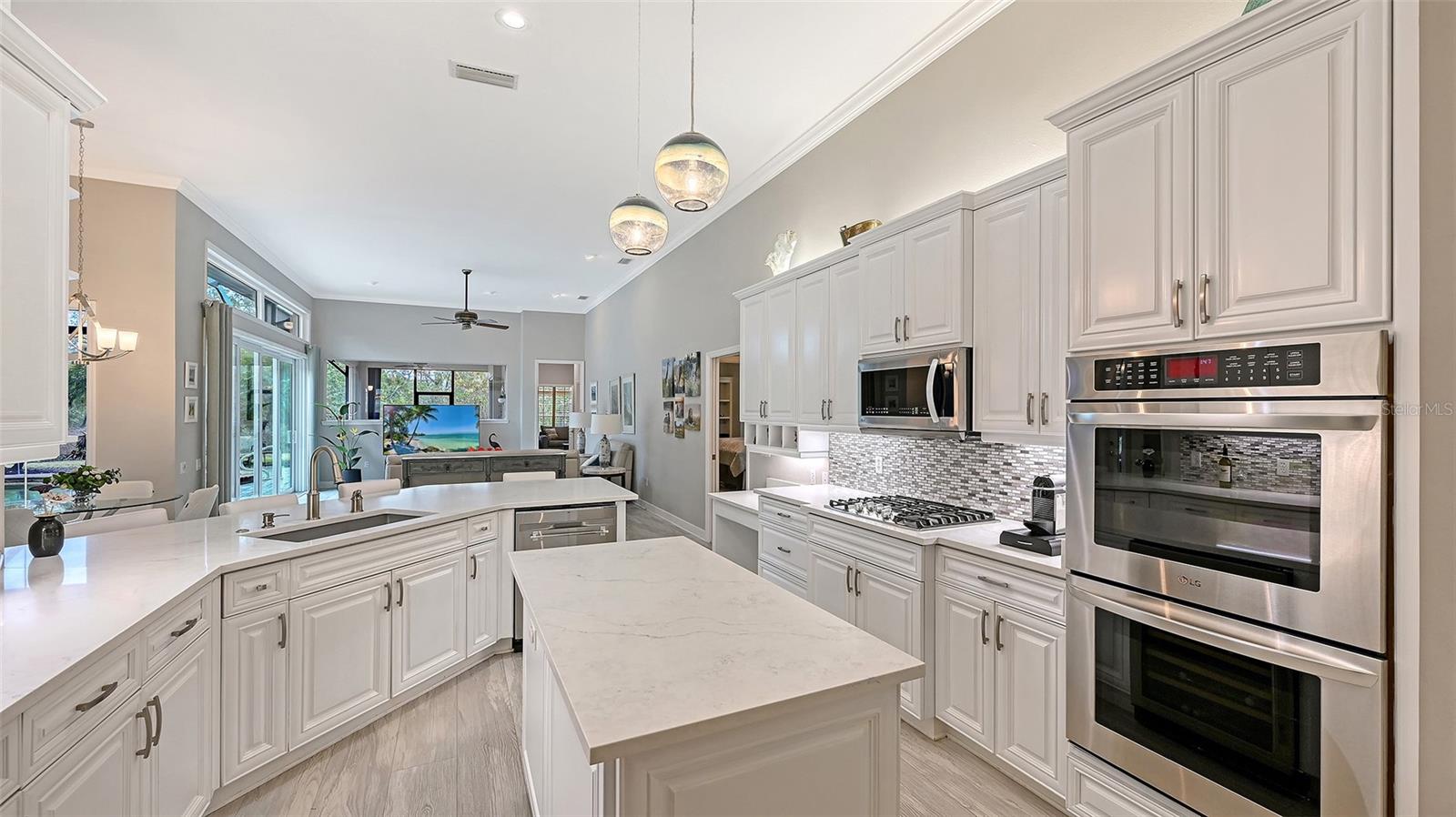 Image 15 of 53 For 7310 Chatsworth Court