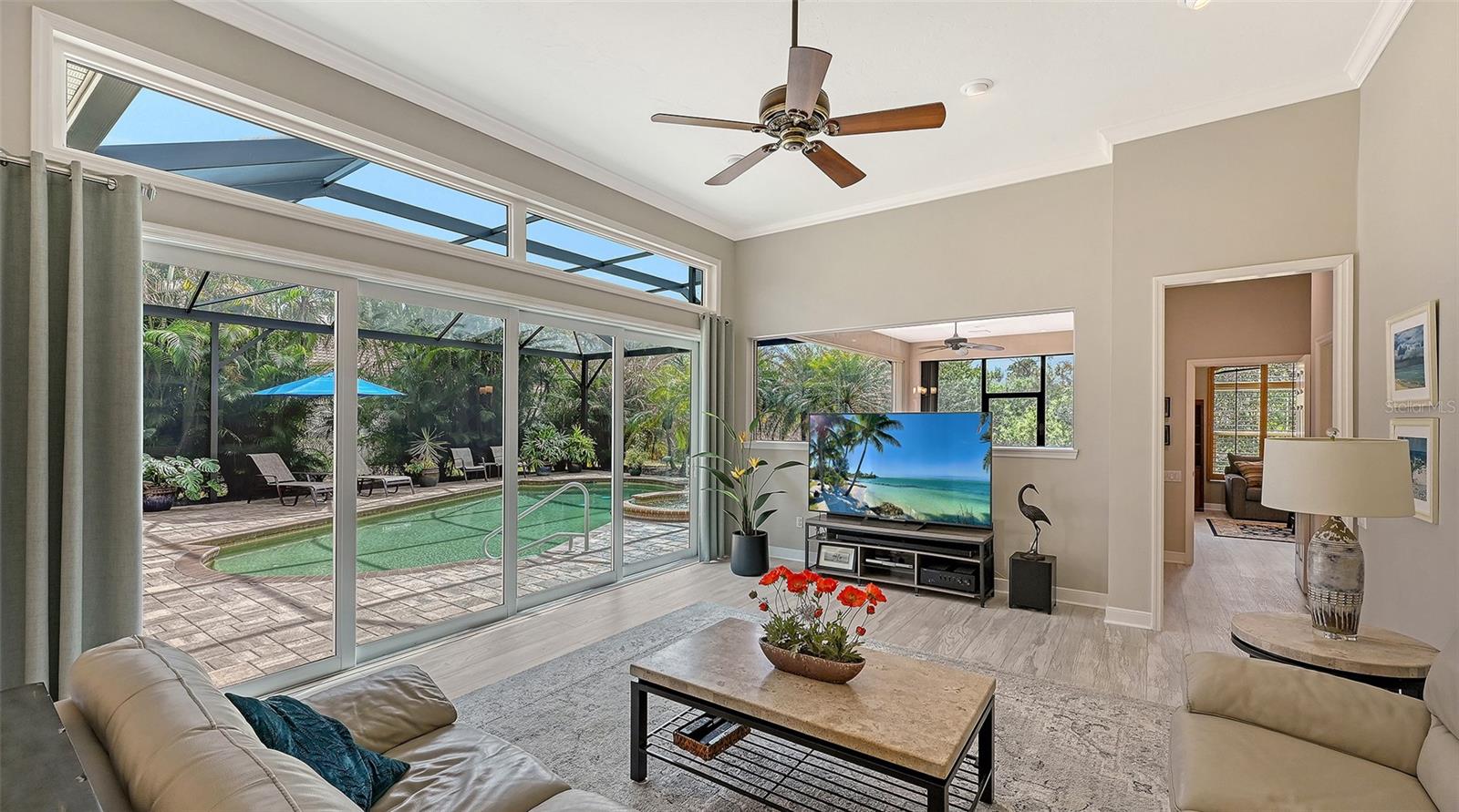 Image 18 of 53 For 7310 Chatsworth Court