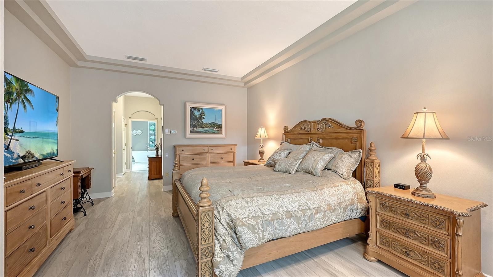 Image 22 of 53 For 7310 Chatsworth Court