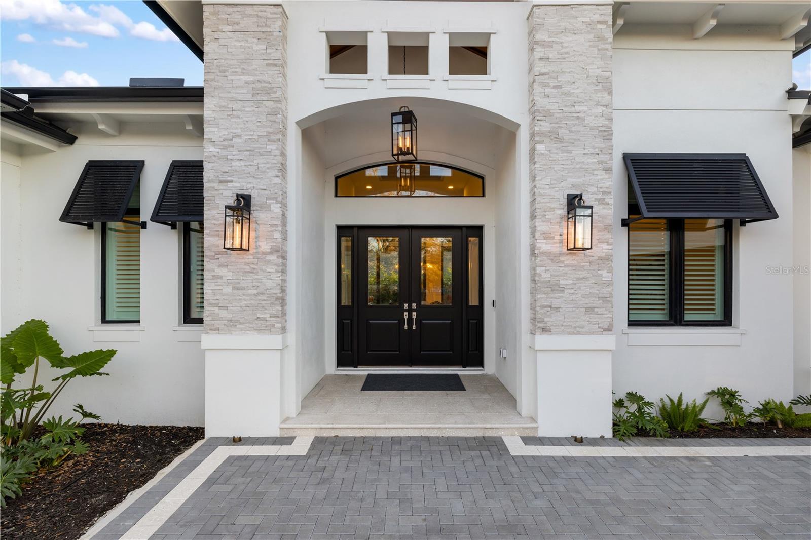 Image 13 of 80 For 1800 Webber Street