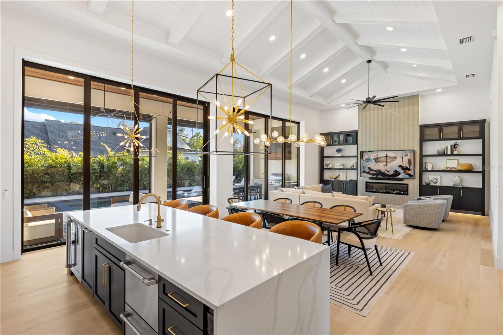 Image 17 of 80 For 1800 Webber Street