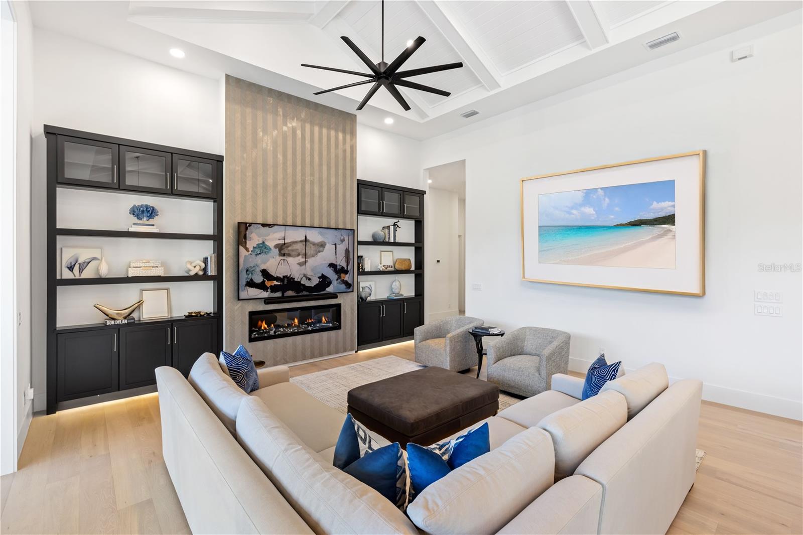 Image 26 of 80 For 1800 Webber Street