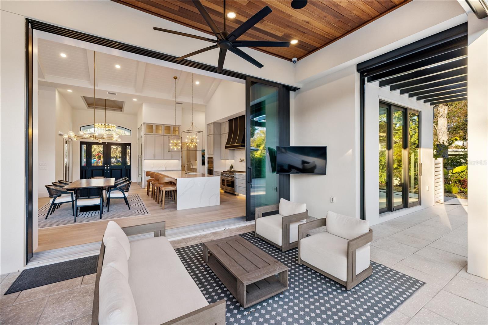 Image 32 of 80 For 1800 Webber Street