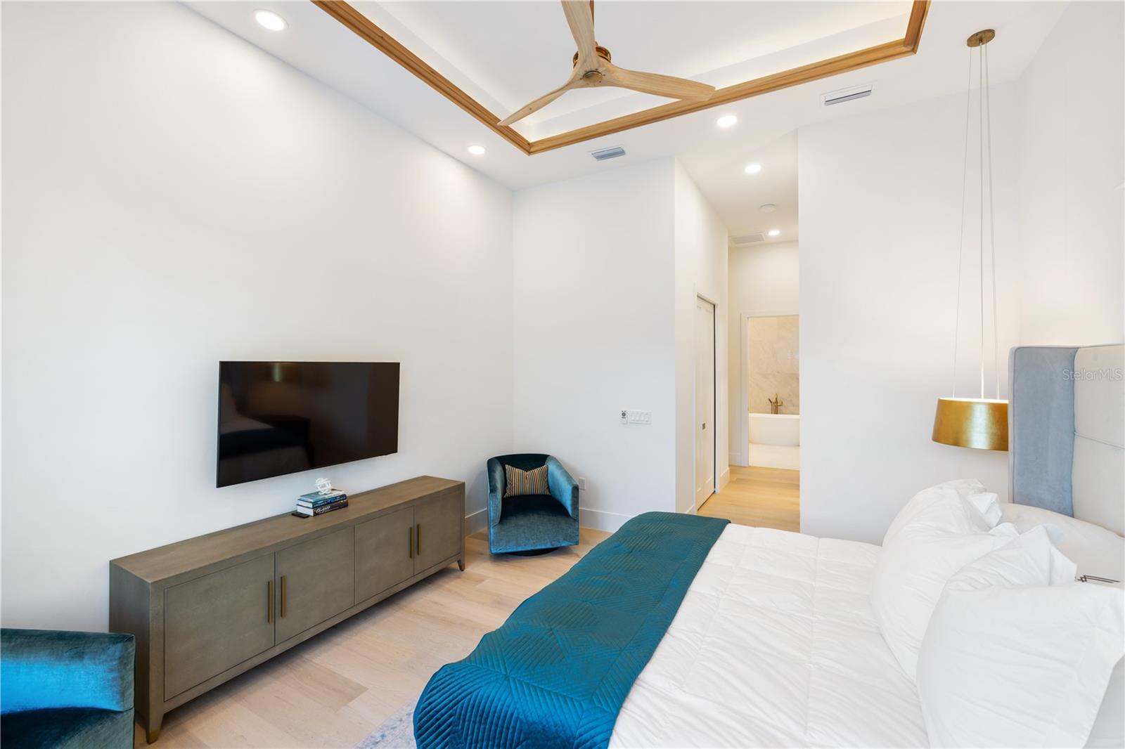 Image 51 of 80 For 1800 Webber Street