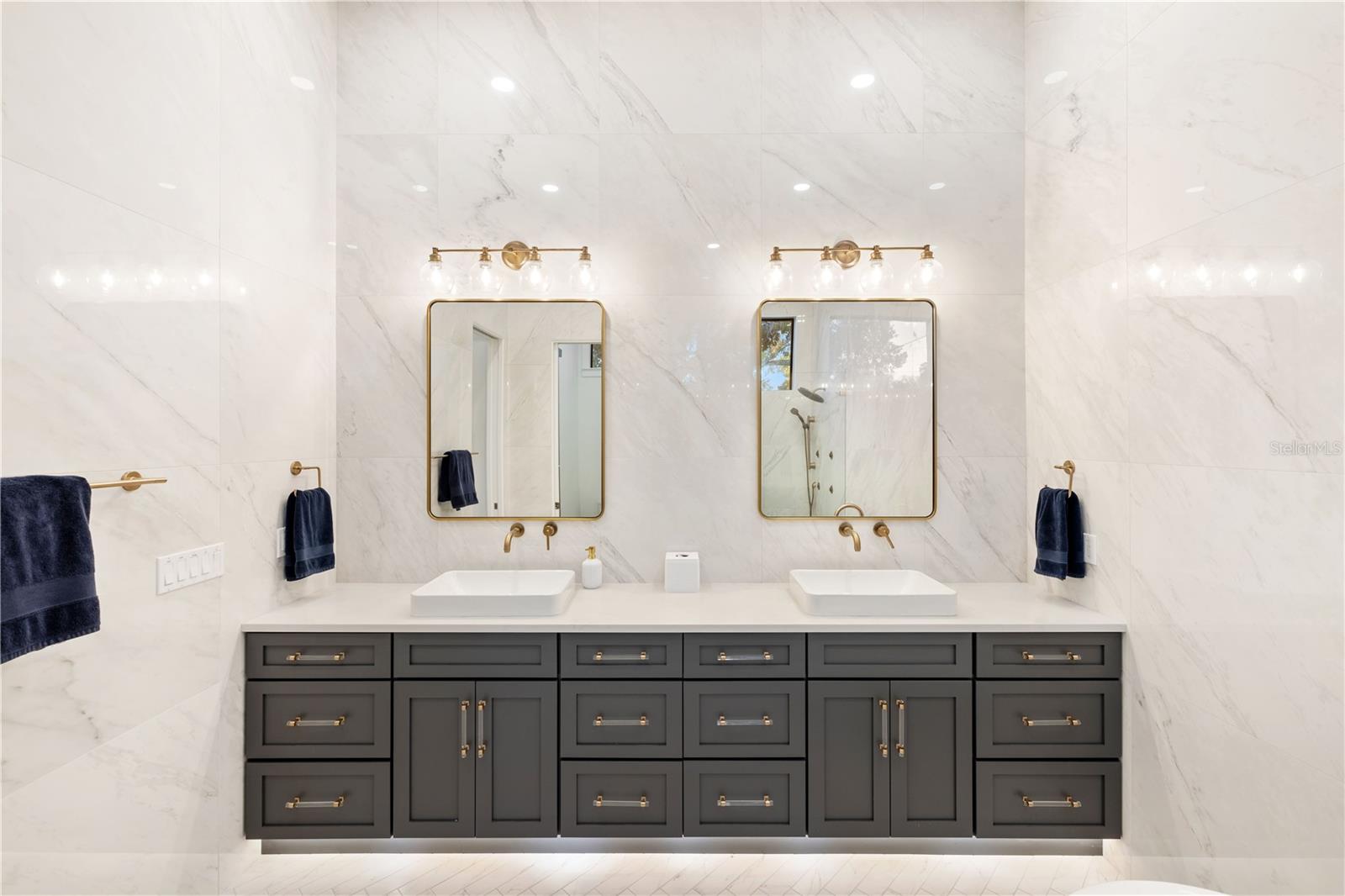 Image 54 of 80 For 1800 Webber Street