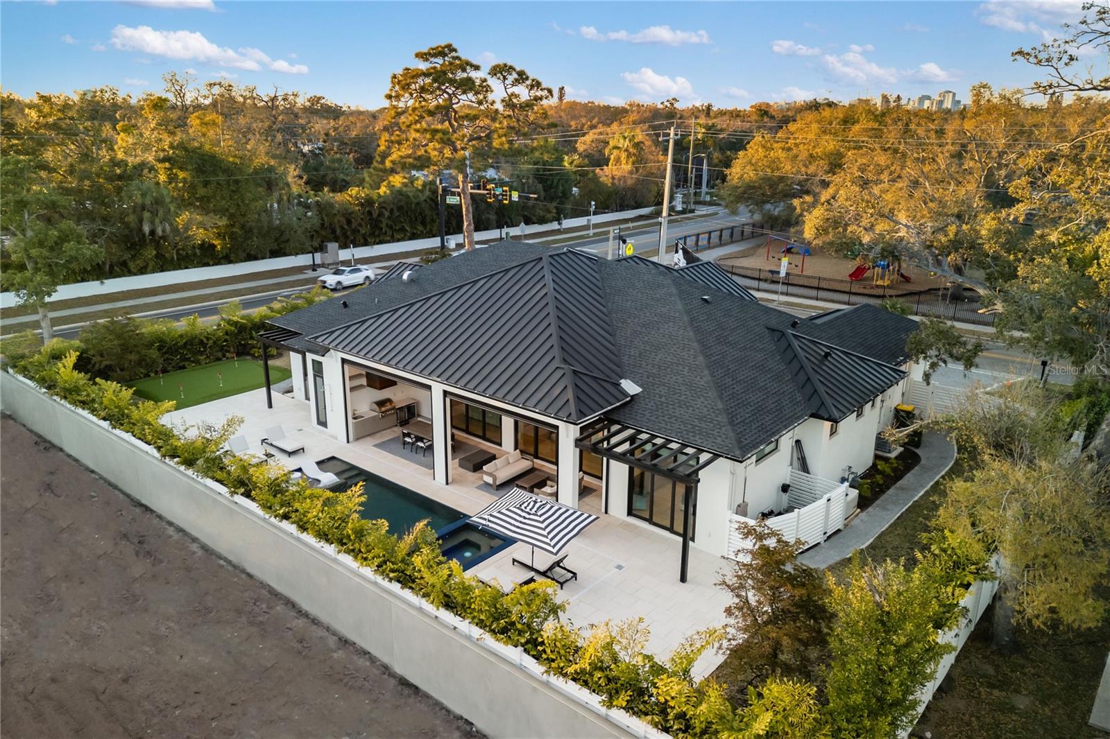 Image 73 of 80 For 1800 Webber Street