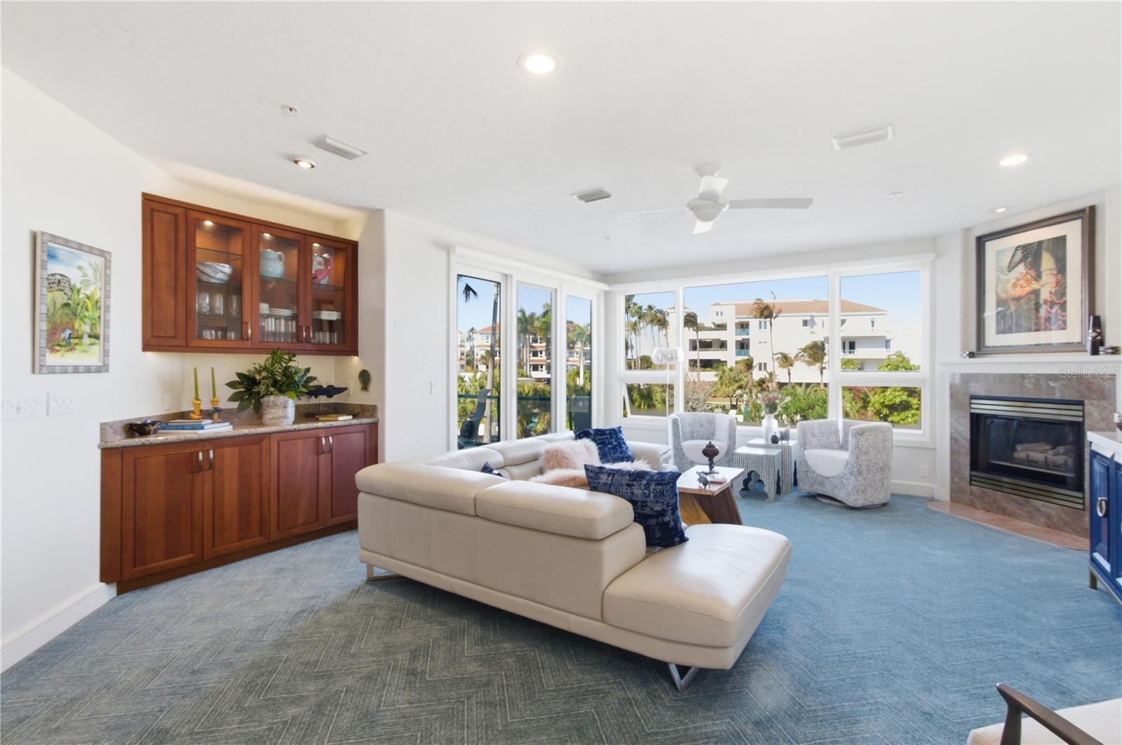 Image 15 of 81 For 350 Gulf Of Mexico Drive 219