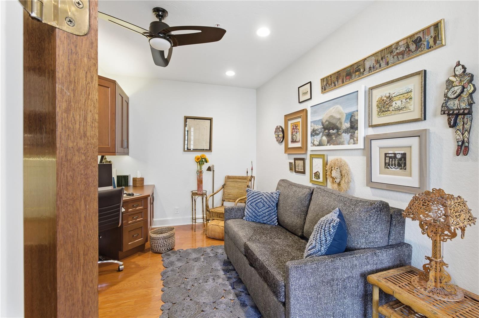 Image 54 of 81 For 350 Gulf Of Mexico Drive 219