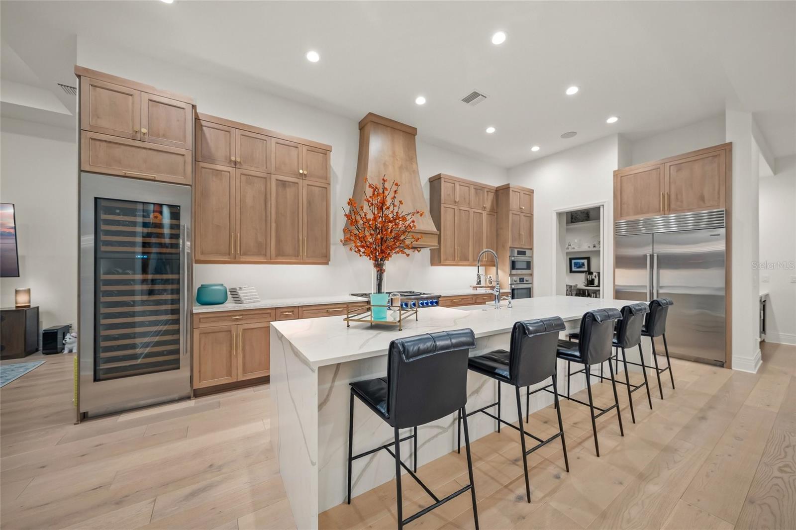 Image 16 of 71 For 16404 Cornwall Lane