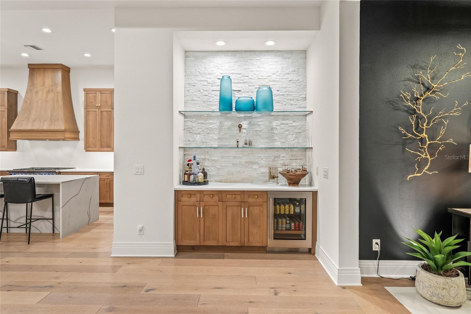 Image 18 of 71 For 16404 Cornwall Lane