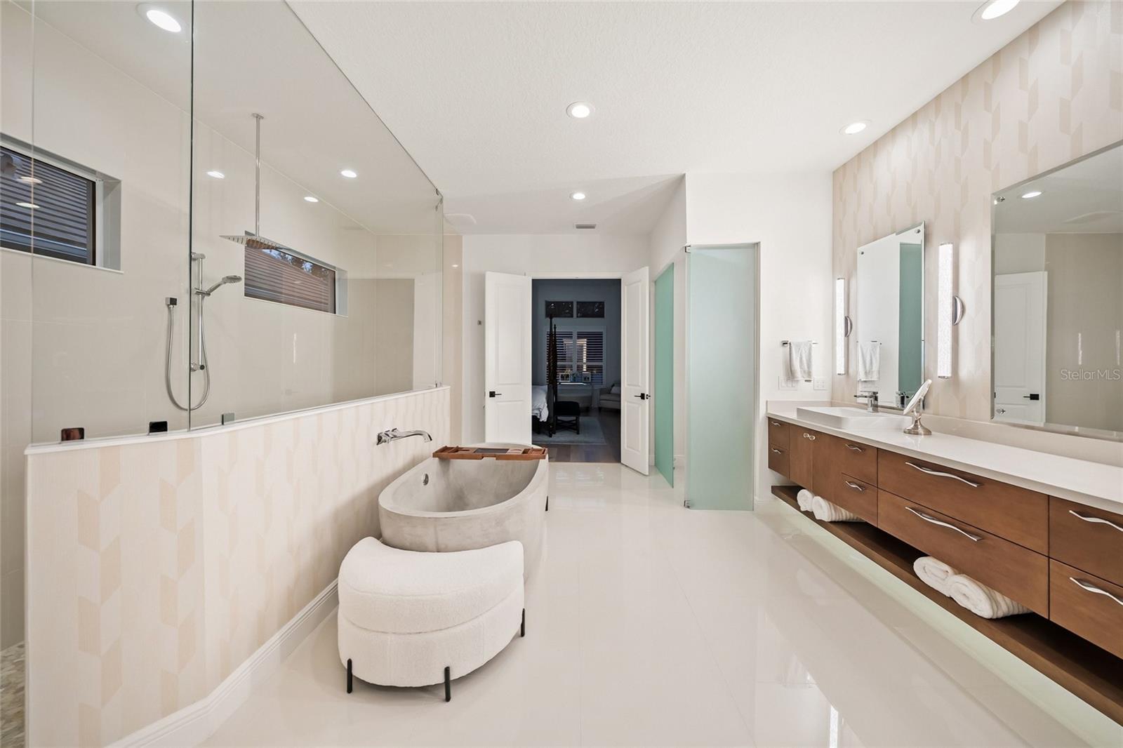 Image 33 of 71 For 16404 Cornwall Lane