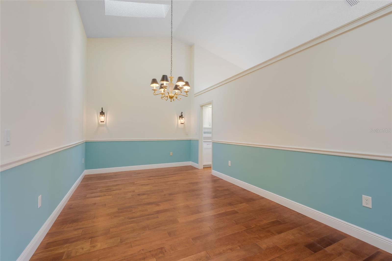 Image 10 of 35 For 4428 Calle Serena