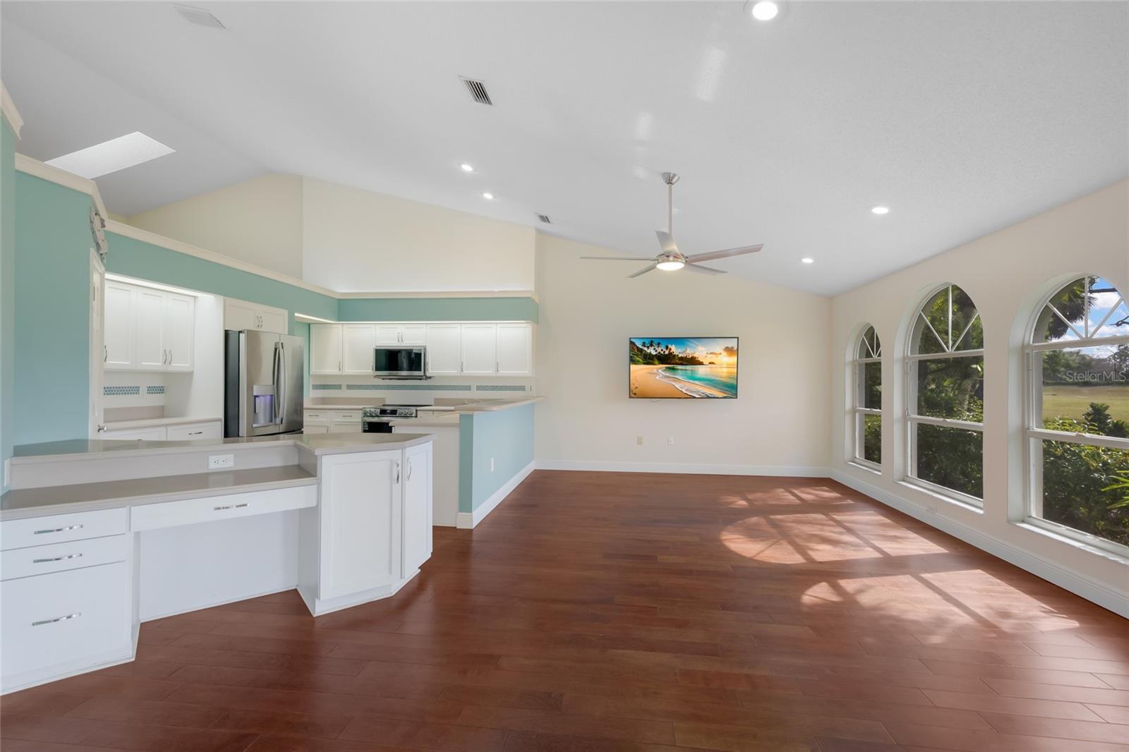 Image 16 of 35 For 4428 Calle Serena