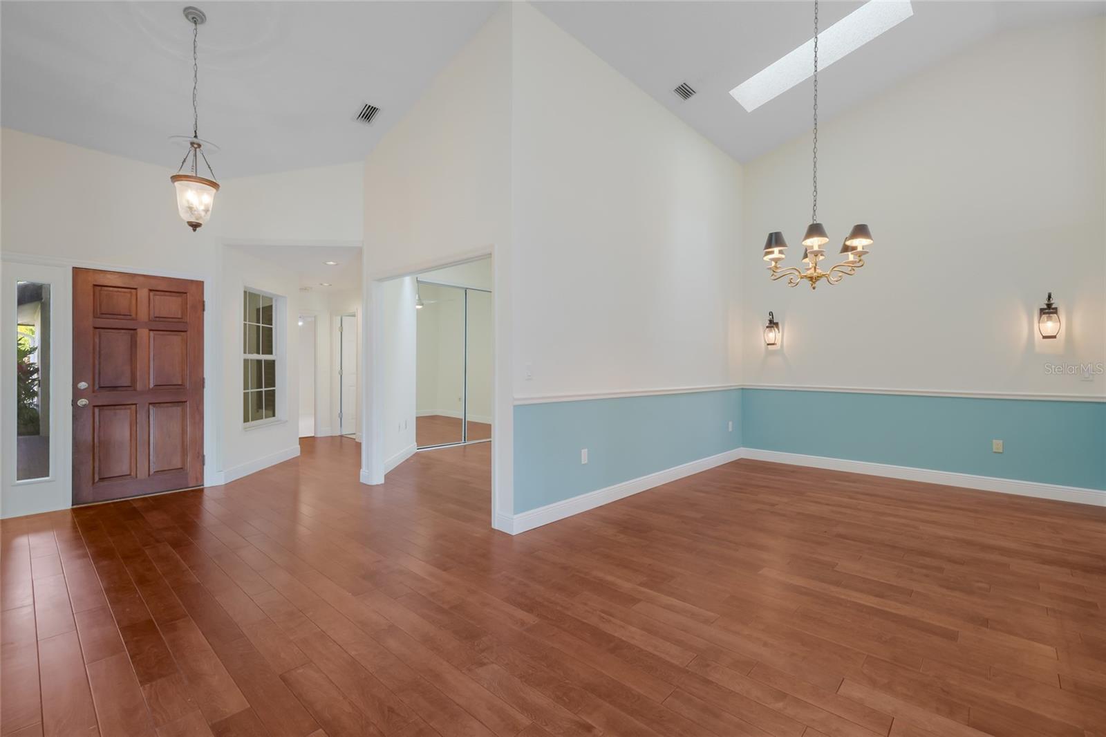 Image 8 of 35 For 4428 Calle Serena