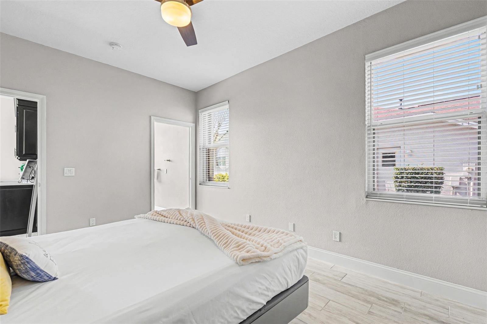 Image 23 of 37 For 11710 Soft Rush Terrace