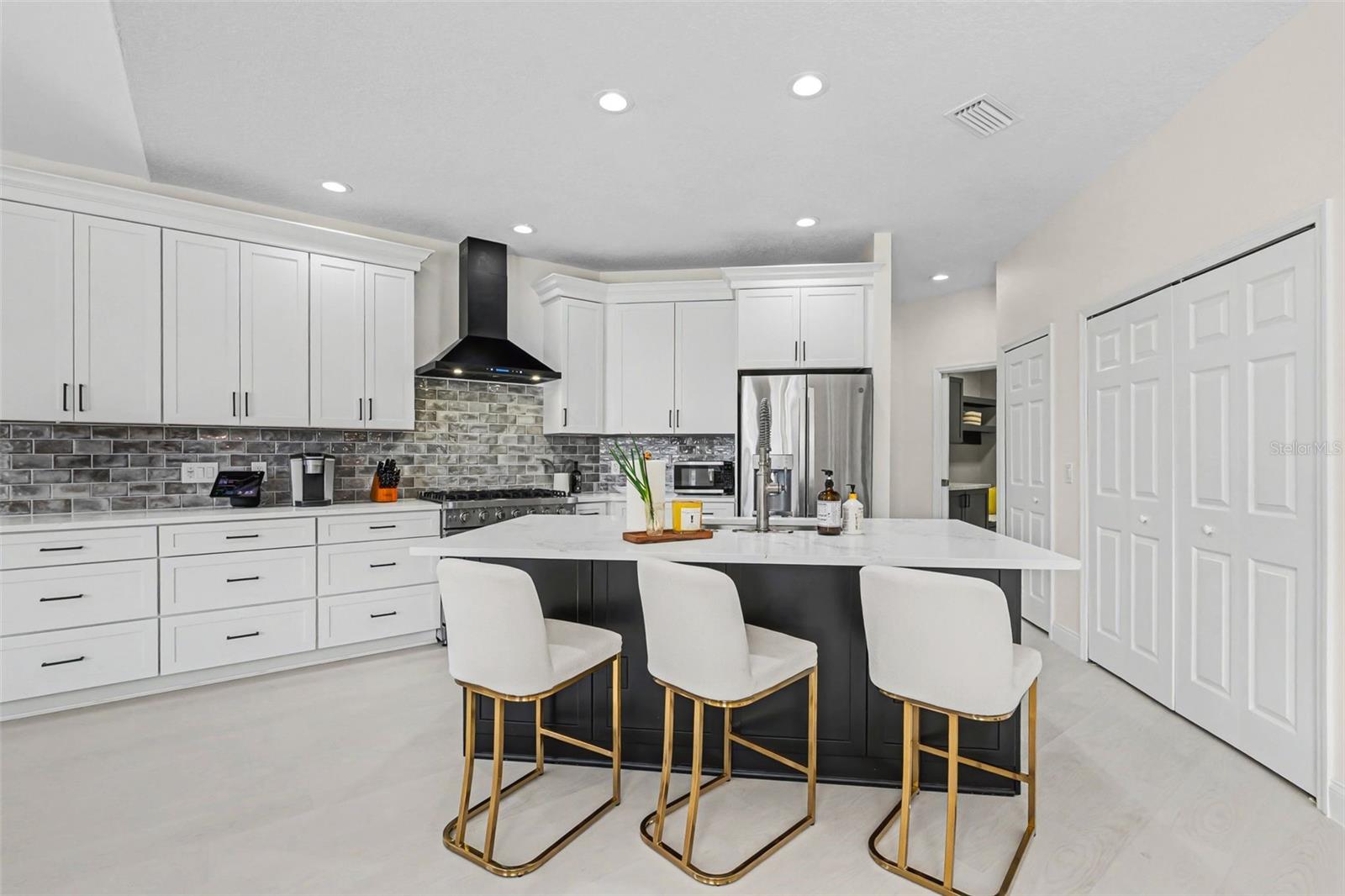 Image 7 of 37 For 11710 Soft Rush Terrace