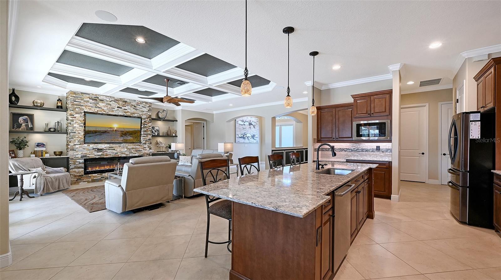 Image 21 of 63 For 4709 Vasca Drive