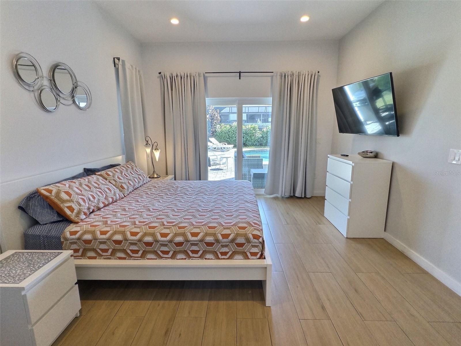 Image 10 of 22 For 4630 Classique Drive