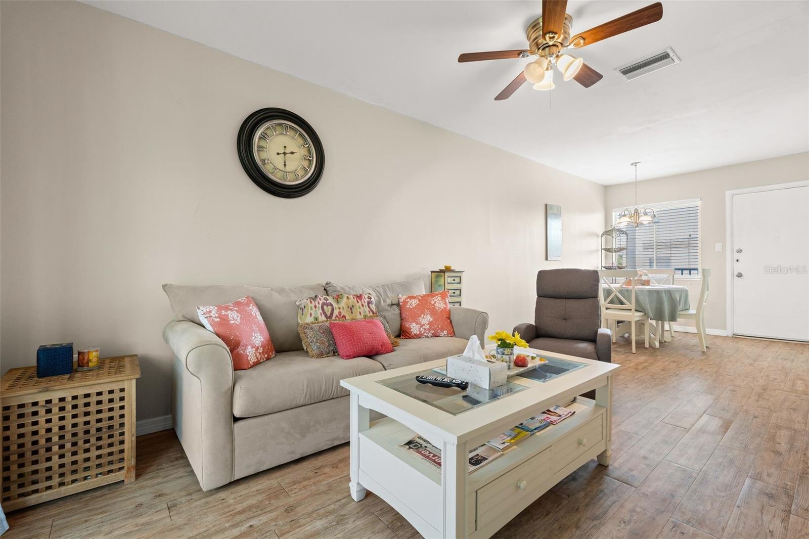 Image 3 of 24 For 2039 Canal Dr  N33