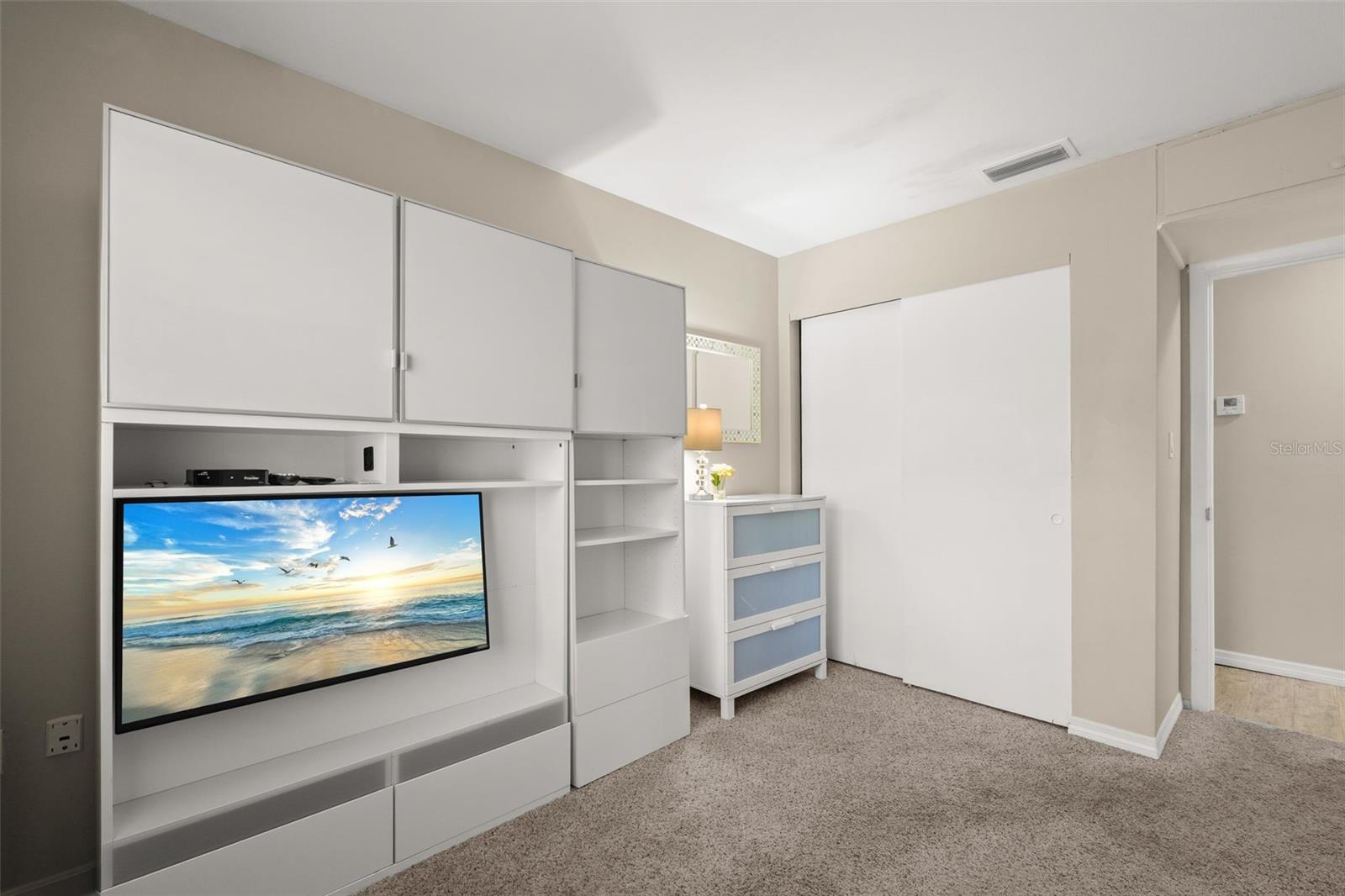 Image 8 of 24 For 2039 Canal Dr  N33