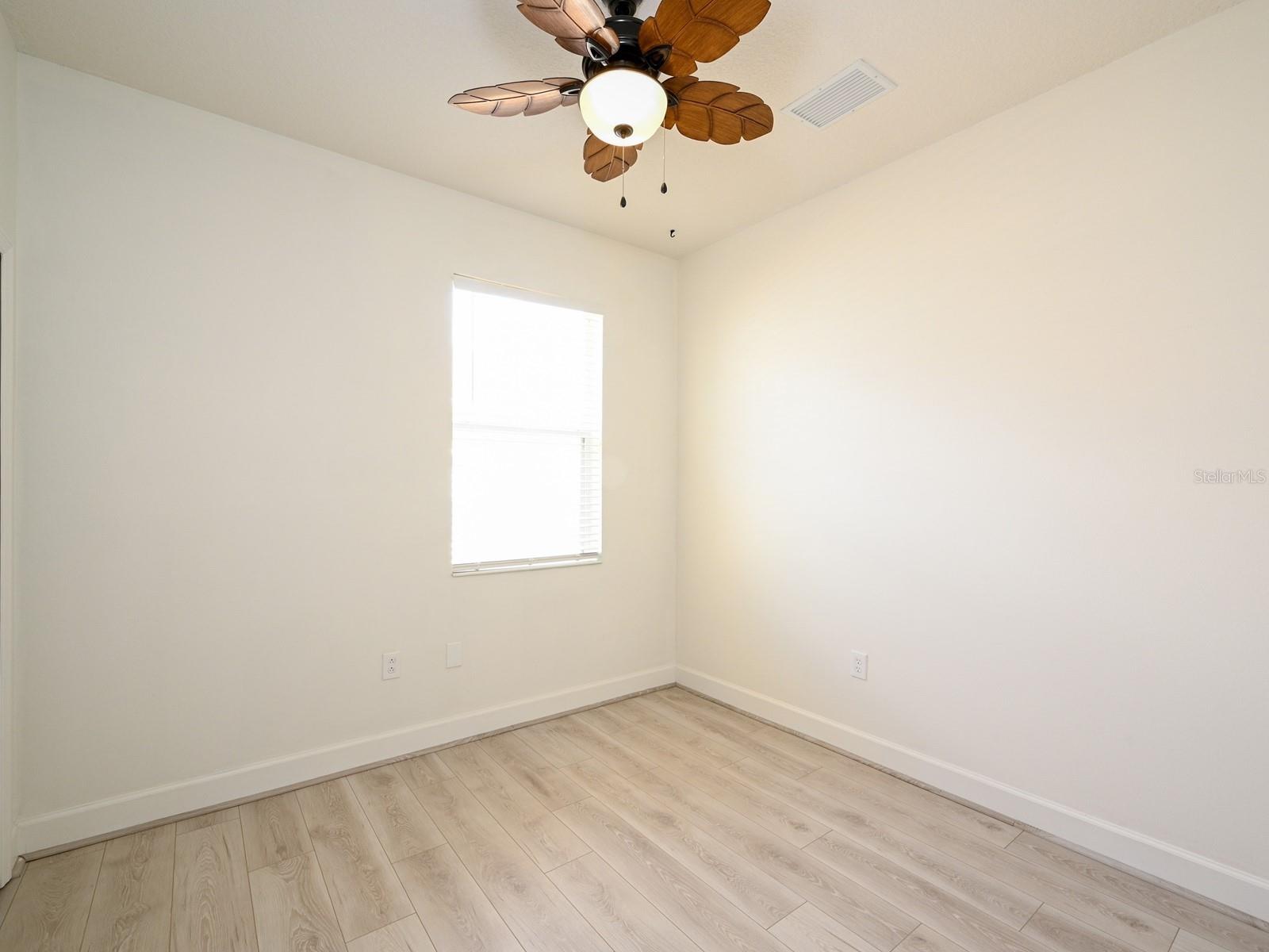 Image 16 of 100 For 7919 Limestone Lane 13-204