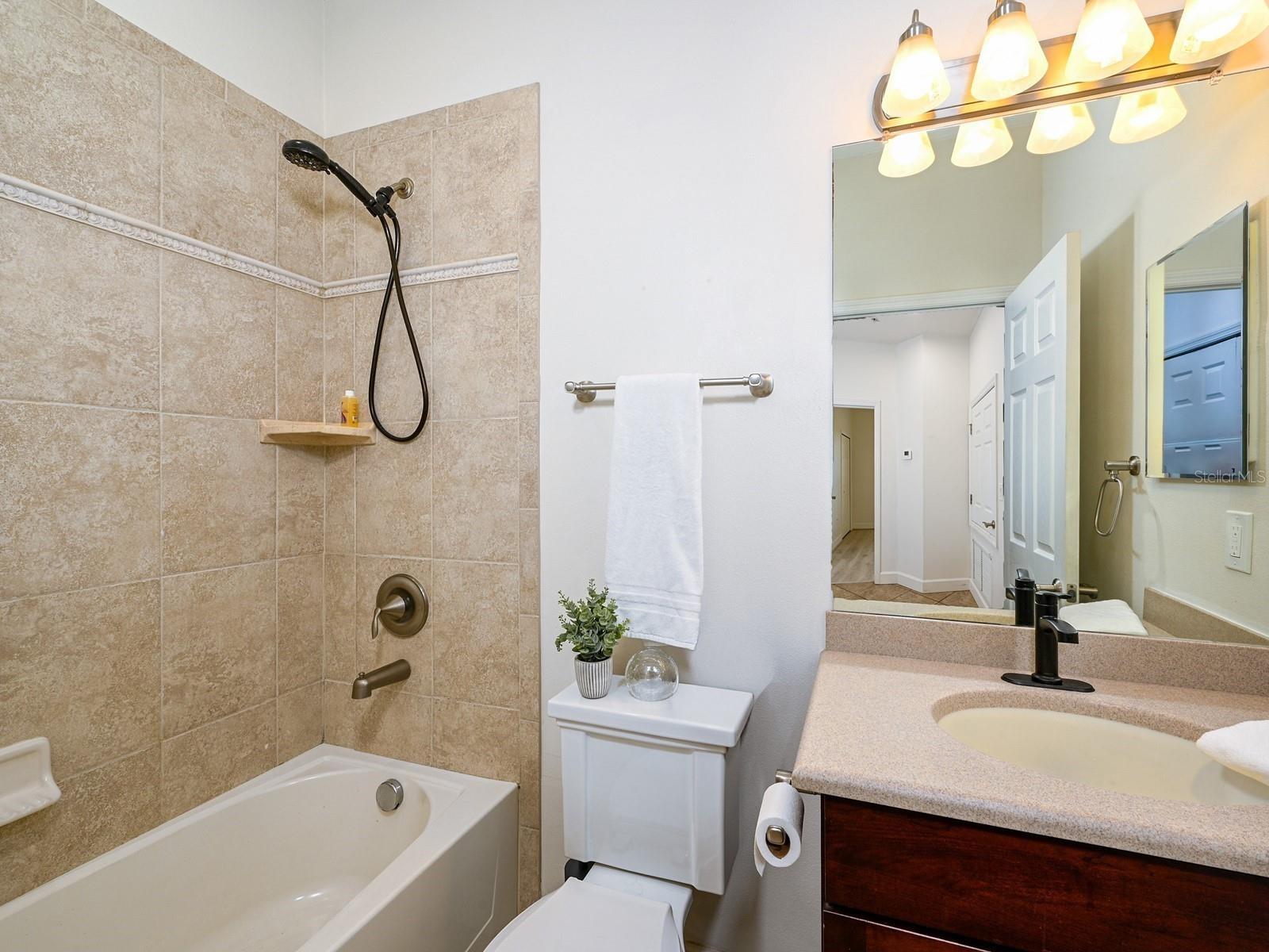 Image 18 of 100 For 7919 Limestone Lane 13-204