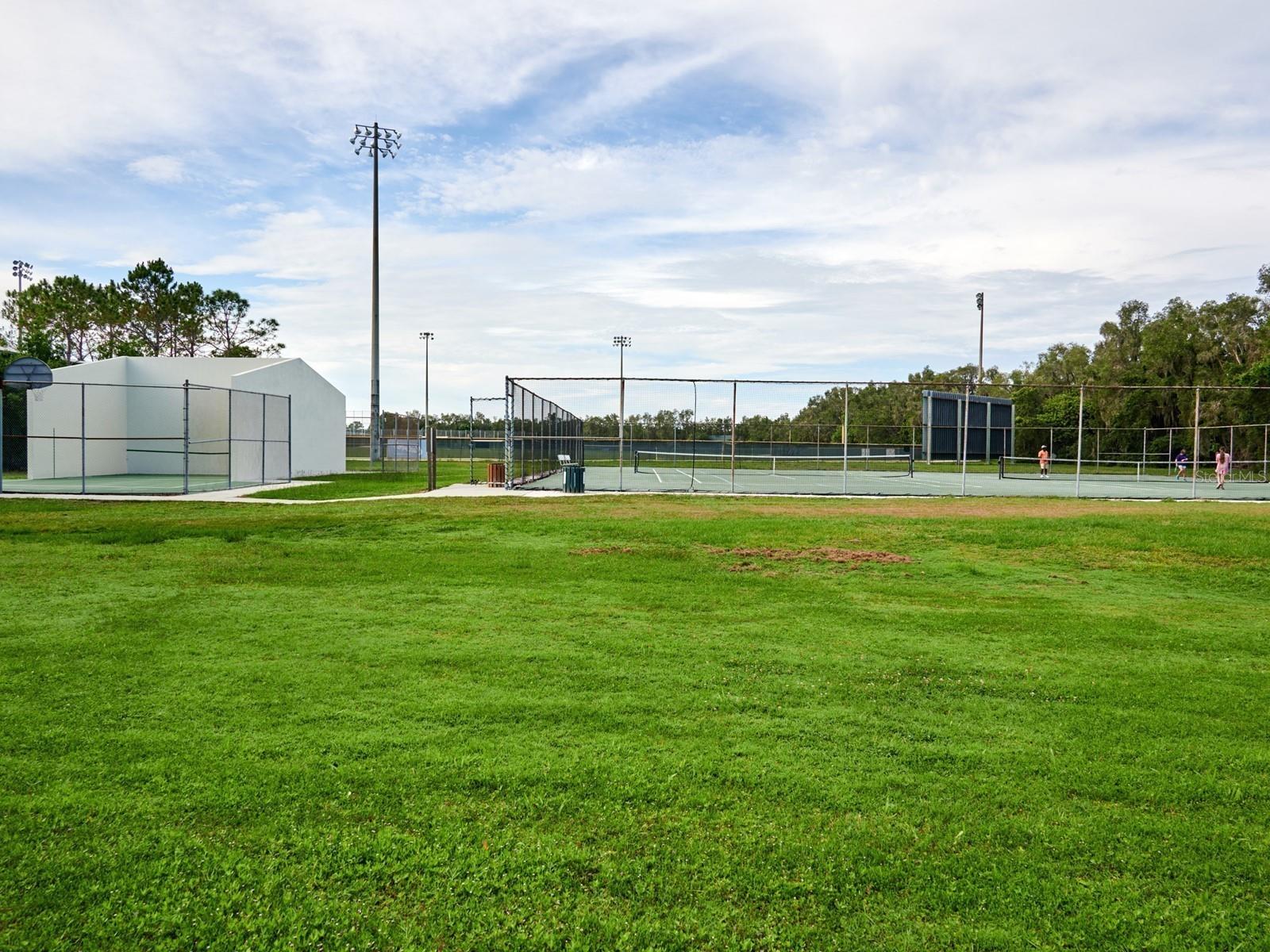 Image 38 of 100 For 7919 Limestone Lane 13-204