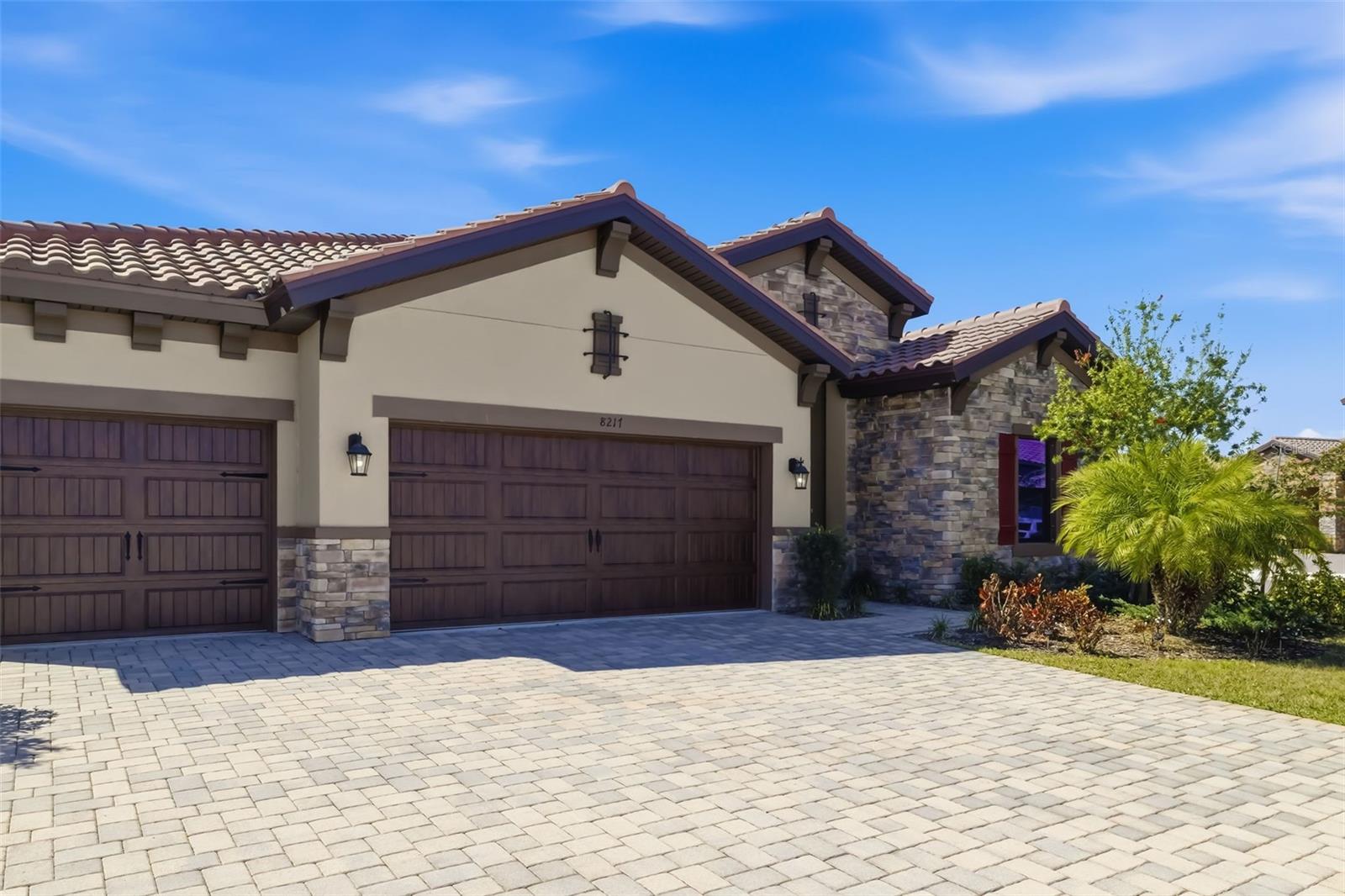 Image 2 of 76 For 8217 Liebton Place