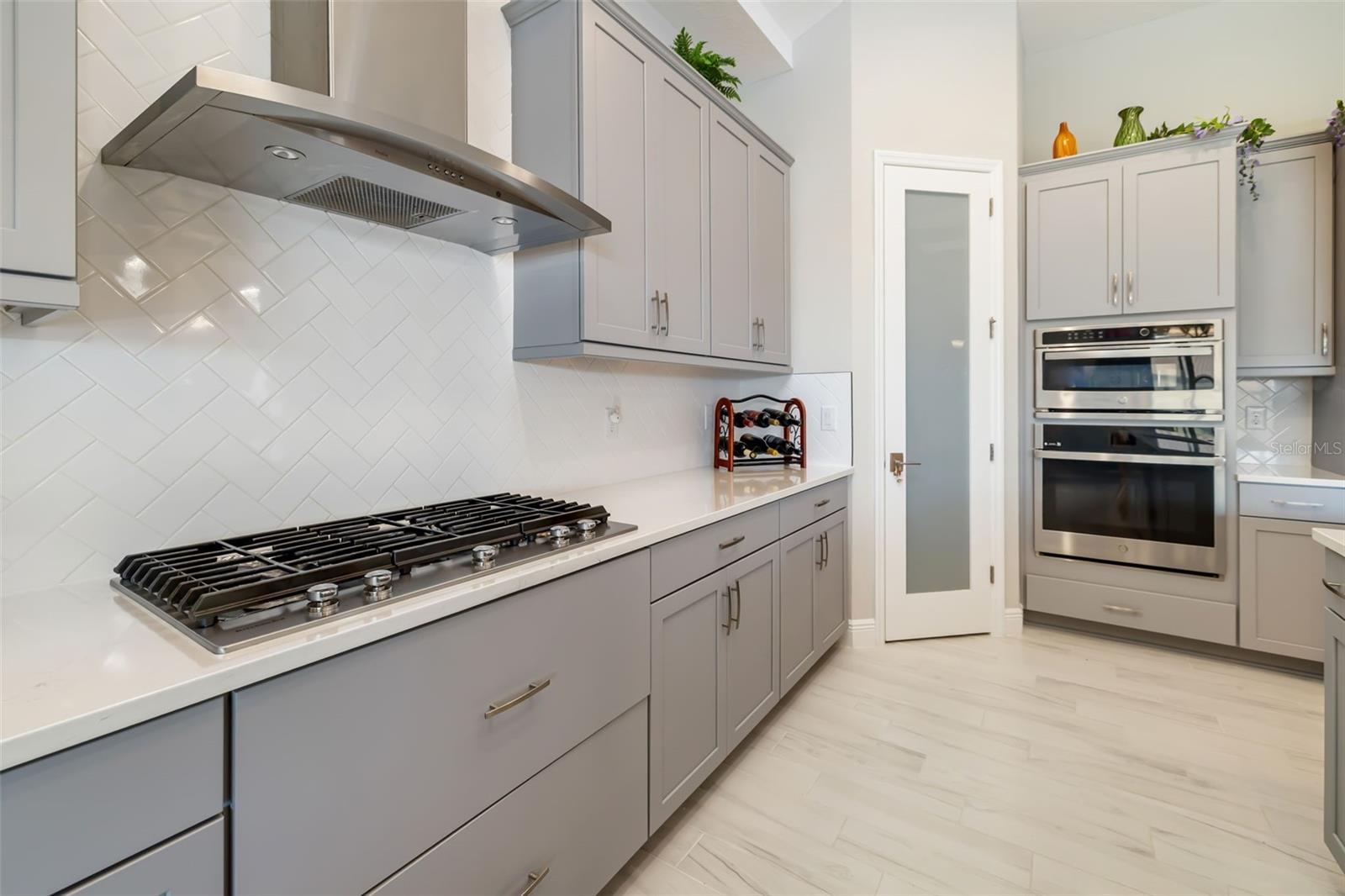 Image 33 of 76 For 8217 Liebton Place