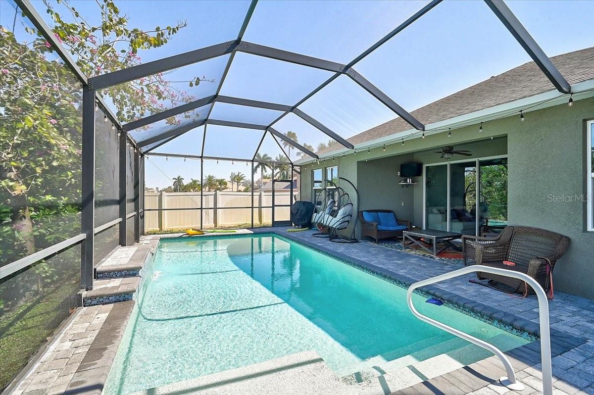 Image 21 of 37 For 7431 Aguila Drive