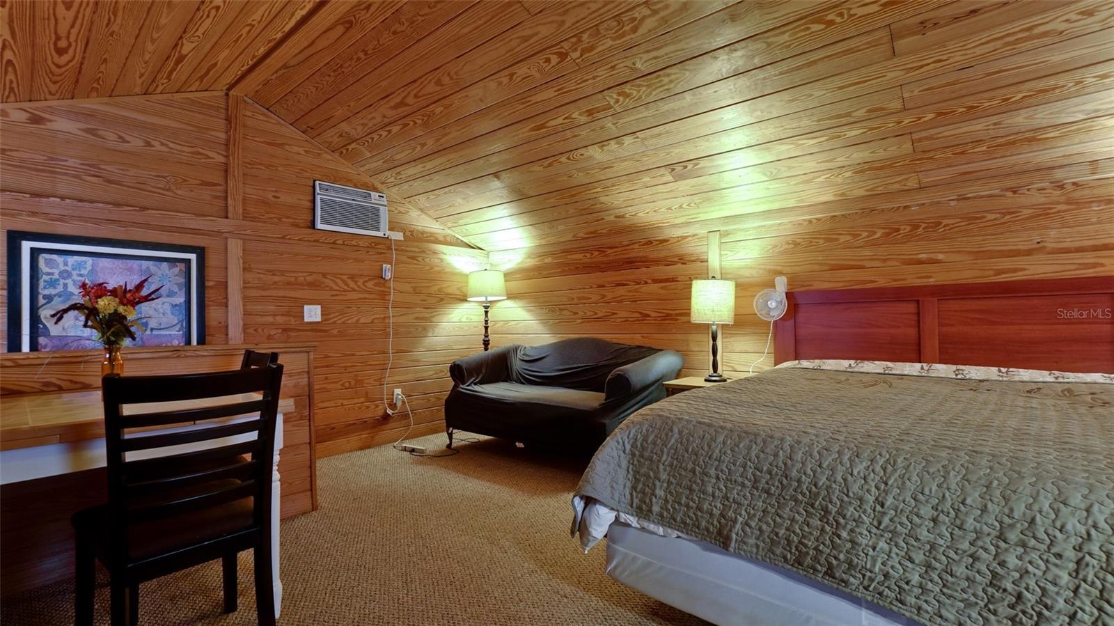 Image 22 of 25 For 714 29th Street W