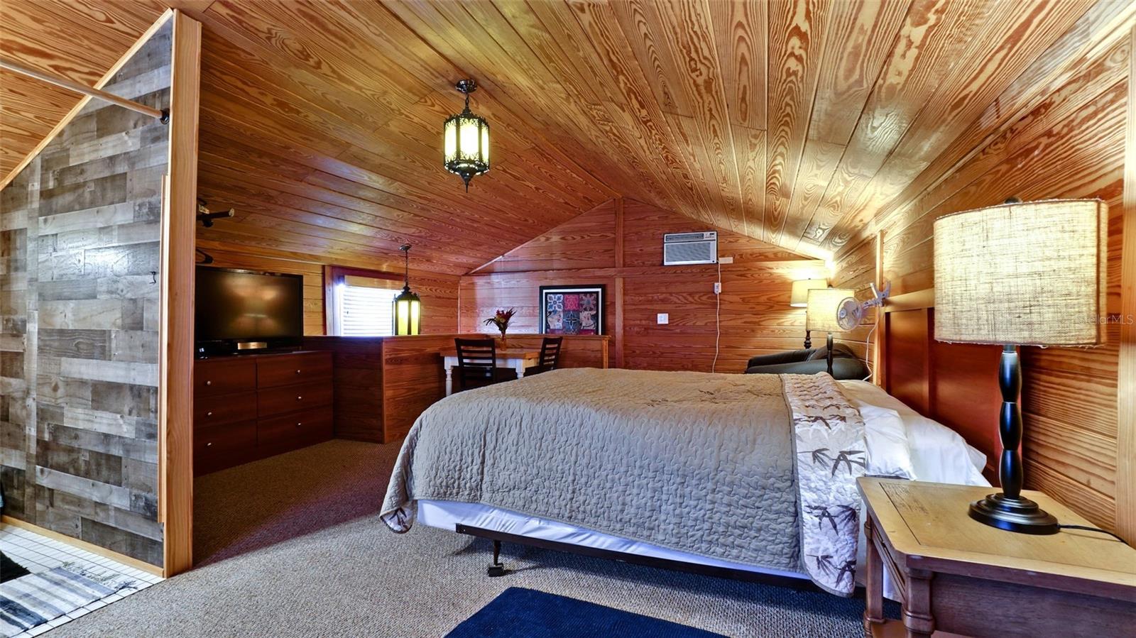 Image 23 of 25 For 714 29th Street W