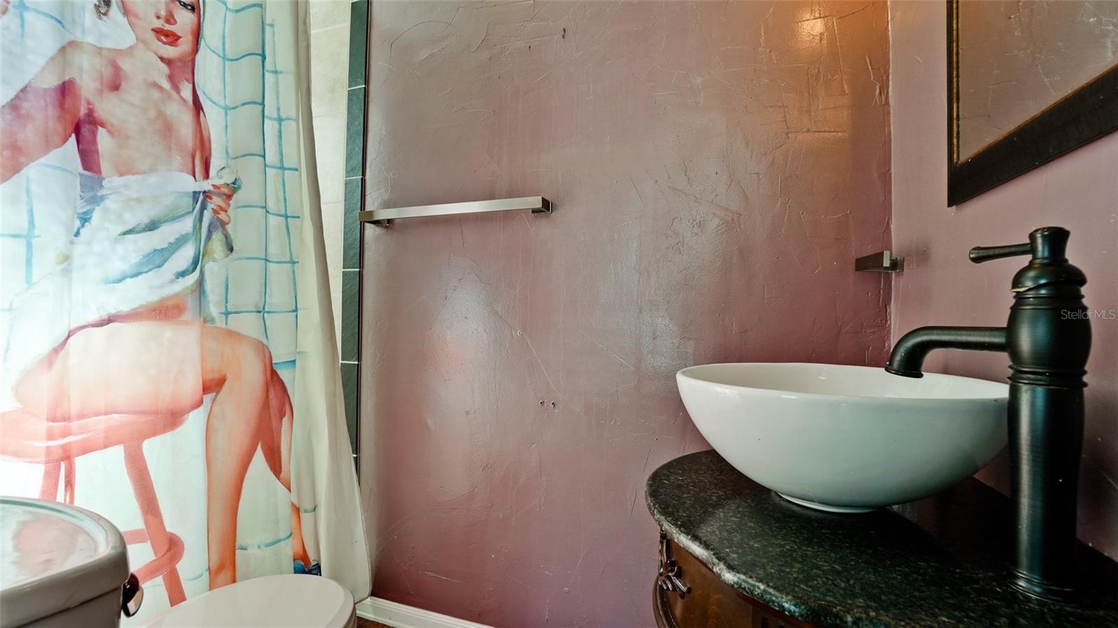 Image 6 of 25 For 714 29th Street W