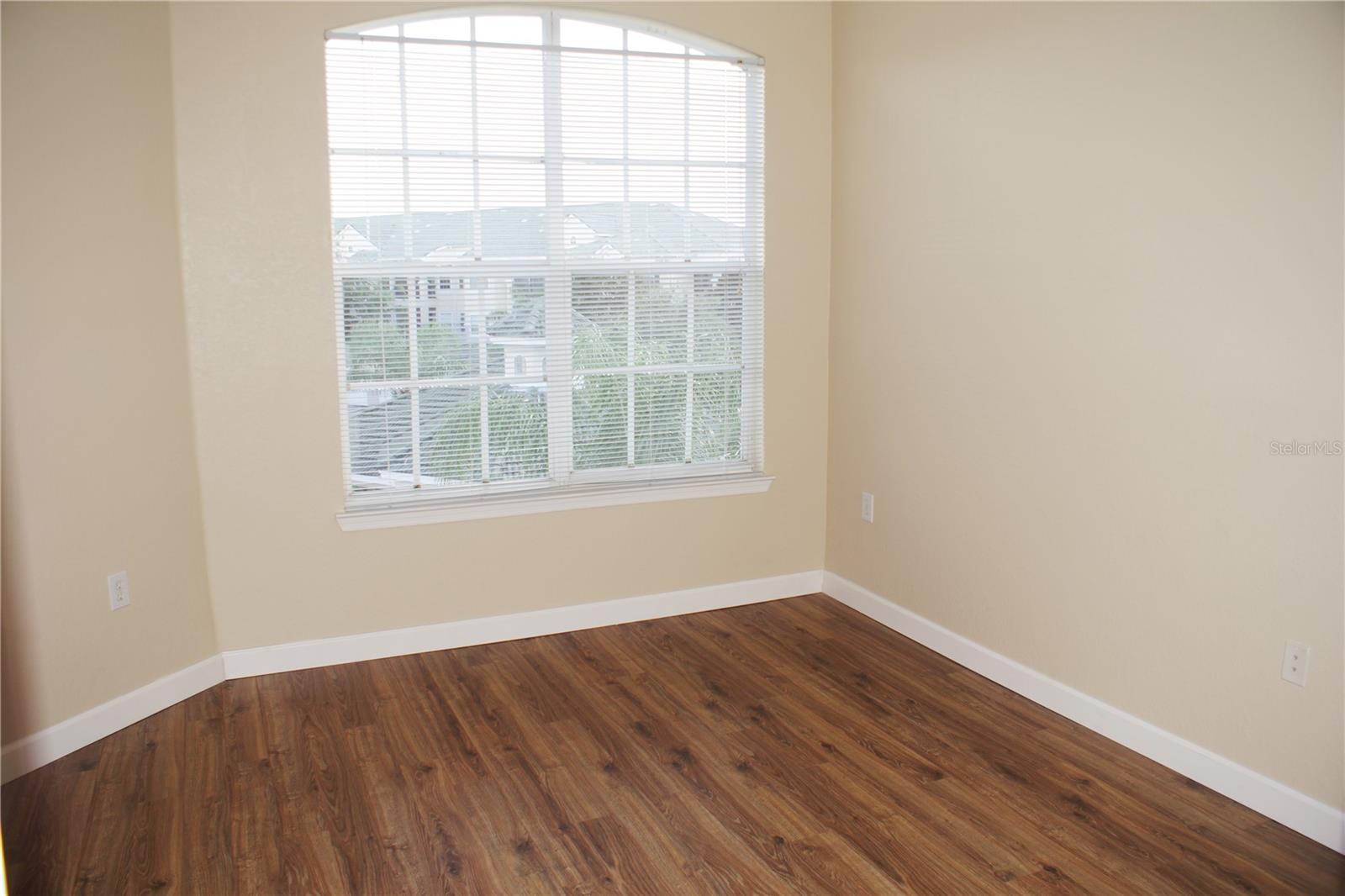 Image 7 of 21 For 5152 Northridge Road 307